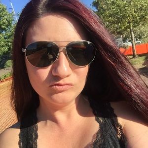 Meet your Posher, Randi